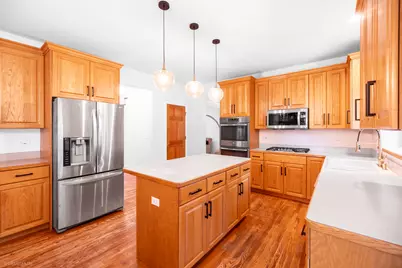 318 Timber Trail, Batavia, IL 60510 - Photo 8