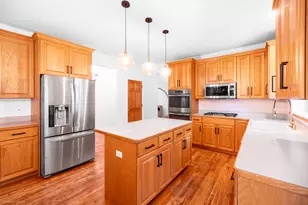 318 Timber Trail, Batavia, IL 60510 - Photo 8