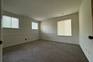 337 Springlake Ln, Aurora, IL 60504 - Photo 2