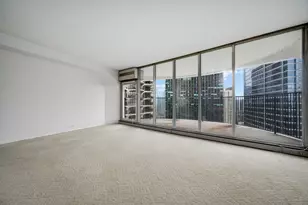 300 N State St, Chicago, IL 60654 - Photo 4