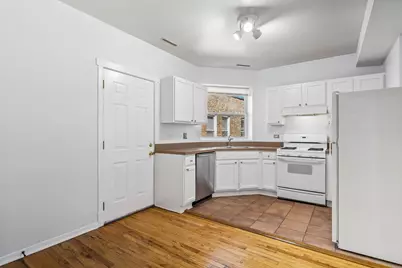4546 N Troy Street #3, Chicago, IL 60625 - Photo 12