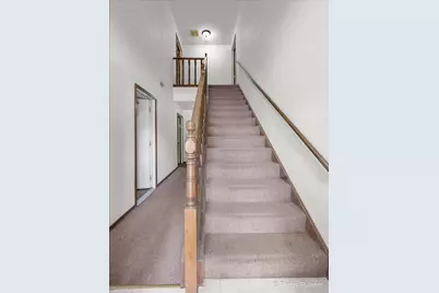 1511 Longwood Drive #1511, Sycamore, IL 60178 - Photo 2