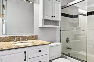 1660 N La Salle Dr, Chicago, IL 60614 - Photo 10