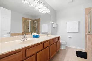 674 Shoreline Dr, Grayslake, IL 60030 - Photo 18