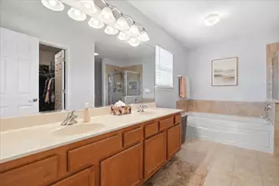 674 Shoreline Dr, Grayslake, IL 60030 - Photo 14