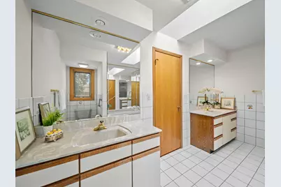 2334 Phillips Drive, Glenview, IL 60026 - Photo 18