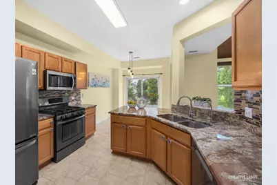 1062 Stamford Court, Aurora, IL 60502 - Photo 10