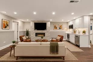1441 W Wolfram, Chicago, IL 60657 - Photo 4