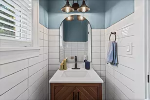 227 Second Ave, Libertyville, IL 60048 - Photo 10