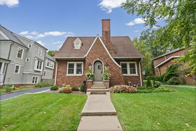 227 2nd Avenue, Libertyville, IL 60048 - Photo 2