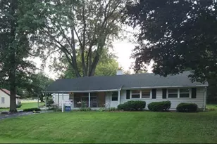 17950 Michael Ave, Country Club Hills, IL 60478 - Photo 1