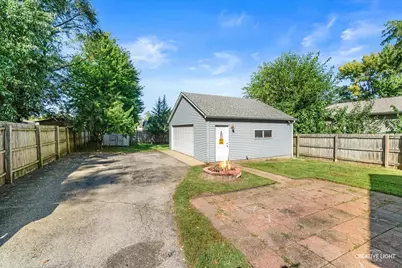 1305 5th Street, Montgomery, IL 60538 - Photo 22