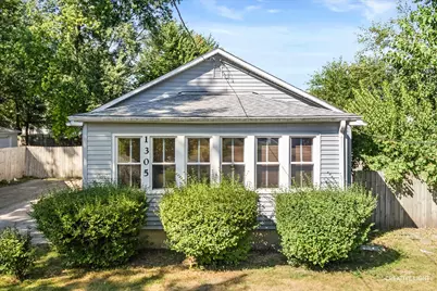 1305 5th Street, Montgomery, IL 60538 - Photo 2