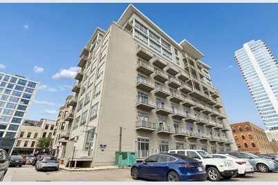 770 W Gladys Avenue #304, Chicago, IL 60661 - Photo 1
