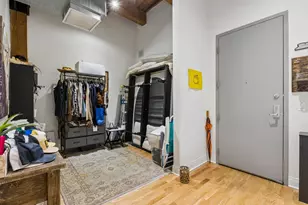 770 W Gladys Ave, Chicago, IL 60661 - Photo 8