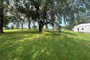18527 Poland Rd, Danville, IL 61834 - Photo 12
