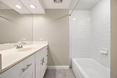 4904 W Gunnison Street #1F, Chicago, IL 60630 - Photo 8