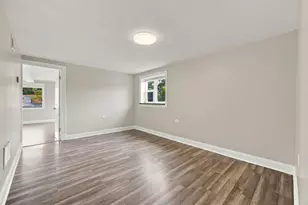 4904 W Gunnison St, Chicago, IL 60630 - Photo 10