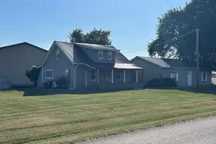11014 E 1500 North Rd, Fairmount, IL 61841 - Photo 2