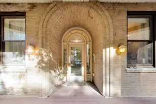 4921 N Kenmore Ave, Chicago, IL 60640 - Photo 2