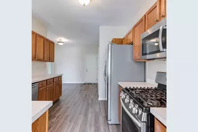 1 S Oakhurst Drive, Aurora, IL 60504 - Photo 8
