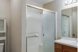 1 S Oakhurst Dr, Aurora, IL 60504 - Photo 14