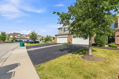 15121 W Quincy Circle, Manhattan, IL 60442 - Photo 2