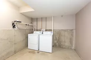 1484 Cambria Dr, Dekalb, IL 60115 - Photo 26