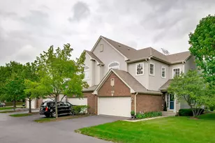 6061 Delaney Dr, Hoffman Estates, IL 60192 - Photo 1