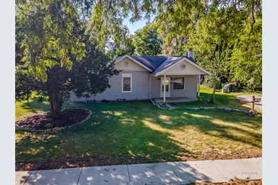 800 S River Road, Fox River Grove, IL 60021 - Photo 1