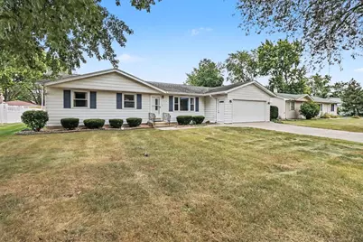 314 N Wabena Avenue, Minooka, IL 60447 - Photo 2