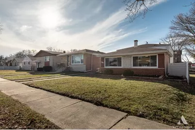 14024 S Saginaw Avenue S, Burnham, IL 60633 - Photo 2