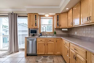 6113 W 80th Pl, Burbank, IL 60459 - Photo 10
