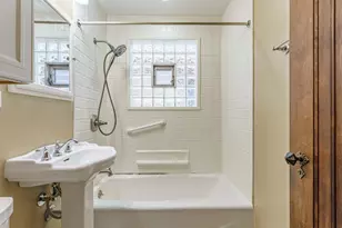 6731 W Albion Ave, Chicago, IL 60631 - Photo 12