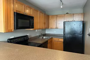 655 W Irving Park Rd, Chicago, IL 60613 - Photo 6