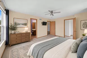 1572 Victoria Park Cir, Aurora, IL 60504 - Photo 8
