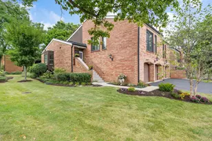 [Address not provided], Oak Brook, IL 60523 - Photo 2