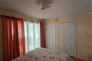 250 Marquette St, Park Forest, IL 60466 - Photo 12