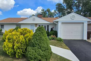 250 Marquette St, Park Forest, IL 60466 - Photo 2