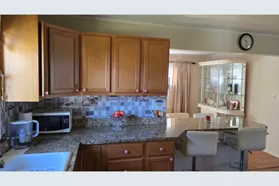 250 Marquette Street, Park Forest, IL 60466 - Photo 4