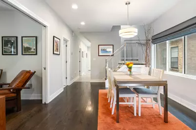 2637 W Coyle Avenue, Chicago, IL 60645 - Photo 4