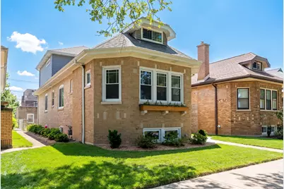 2637 W Coyle Avenue, Chicago, IL 60645 - Photo 2