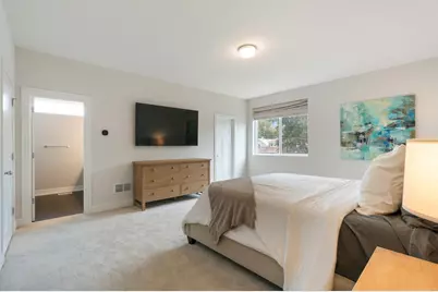 2637 W Coyle Avenue, Chicago, IL 60645 - Photo 14