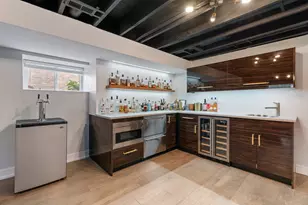 2637 W Coyle Ave, Chicago, IL 60645 - Photo 22