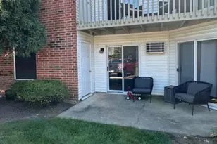 1350 Cunat Ct, Lake in the Hills, IL 60156 - Photo 2