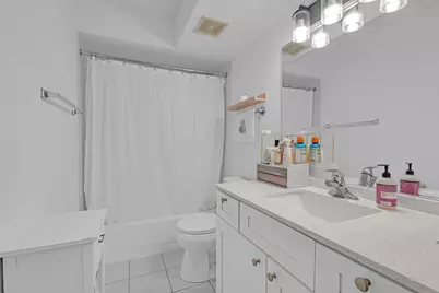 720 Creekside Drive #303, Mount Prospect, IL 60056 - Photo 10