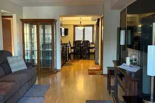 5620 S Narragansett Ave, Chicago, IL 60638 - Photo 2
