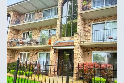 5620 S Narragansett Avenue #2B, Chicago, IL 60638 - Photo 1