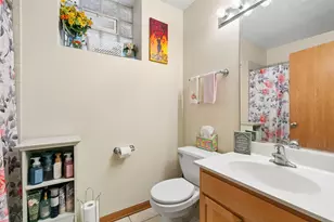 4426 S Calumet Ave, Chicago, IL 60653 - Photo 16