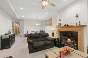4426 S Calumet Ave, Chicago, IL 60653 - Photo 6